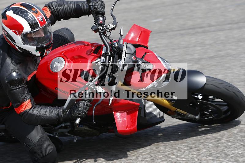 /27 12.06.2025 Ducati Schweiz Trackday Warmup  ADR/gruen-vert/ohne